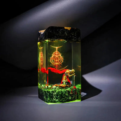 Kneeling Tarnished Elden Ring Resin Lamp