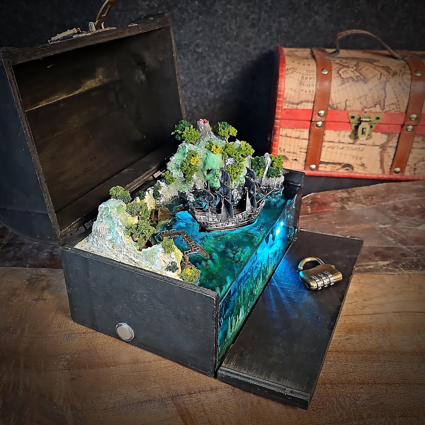 Pirate box lamp Resin Lamp