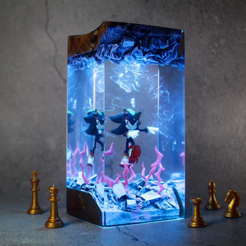 Shadow the hedgehog Resin Lamp