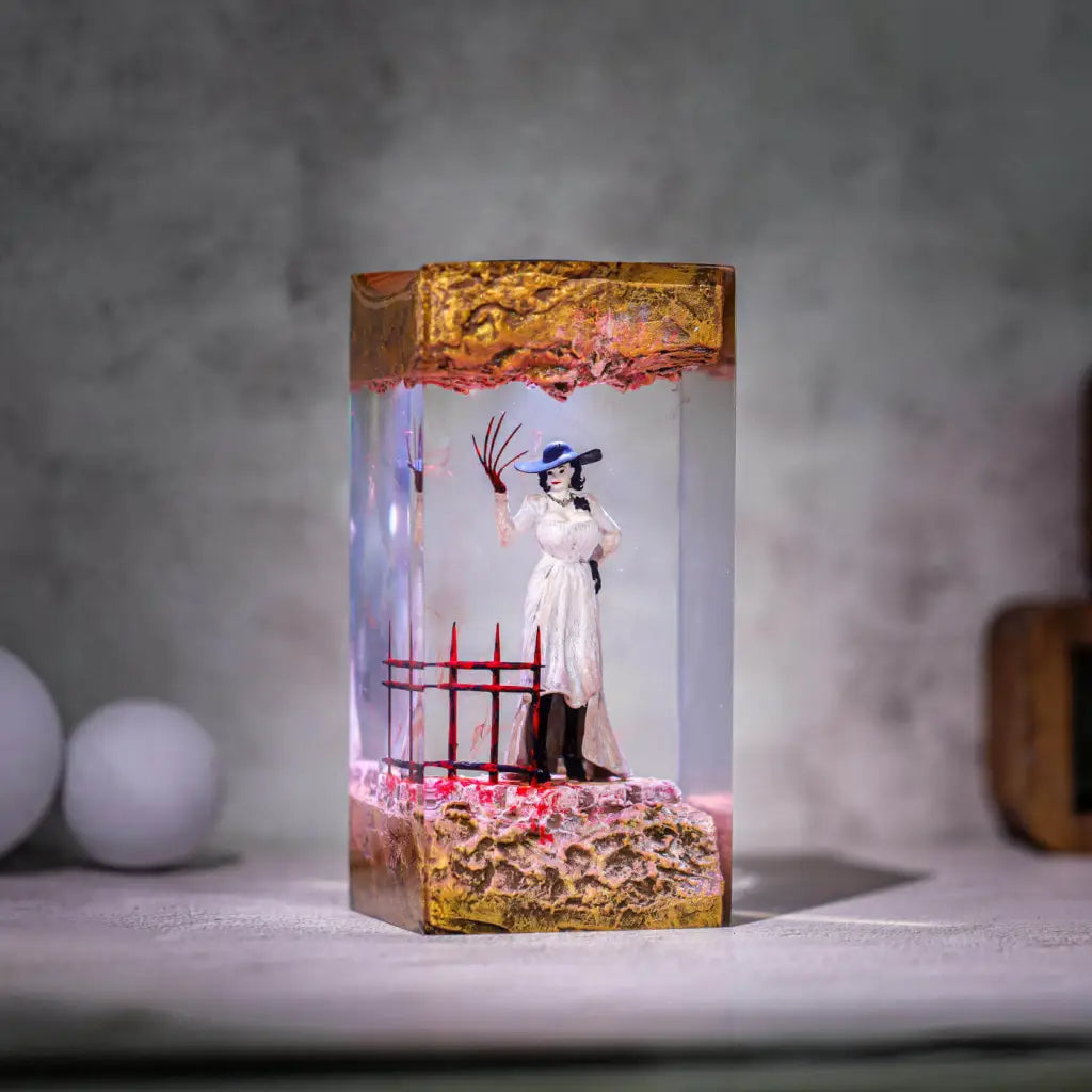 Alcina Dimitrescu Resident Evil Resin Epoxy Lamp