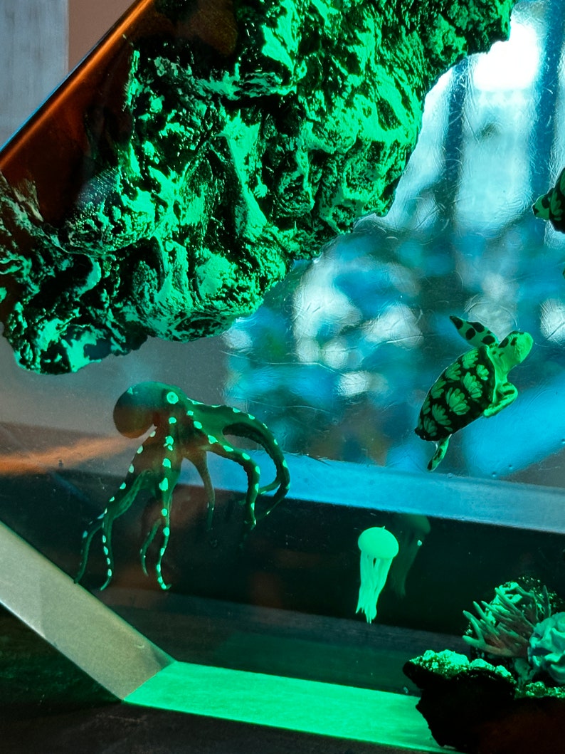 Turtle and Scuba driver Epoxy Lamp