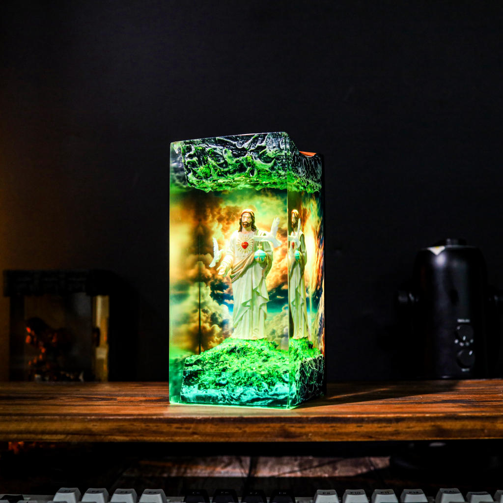 Jesus Resin Epoxy Resin Lamp