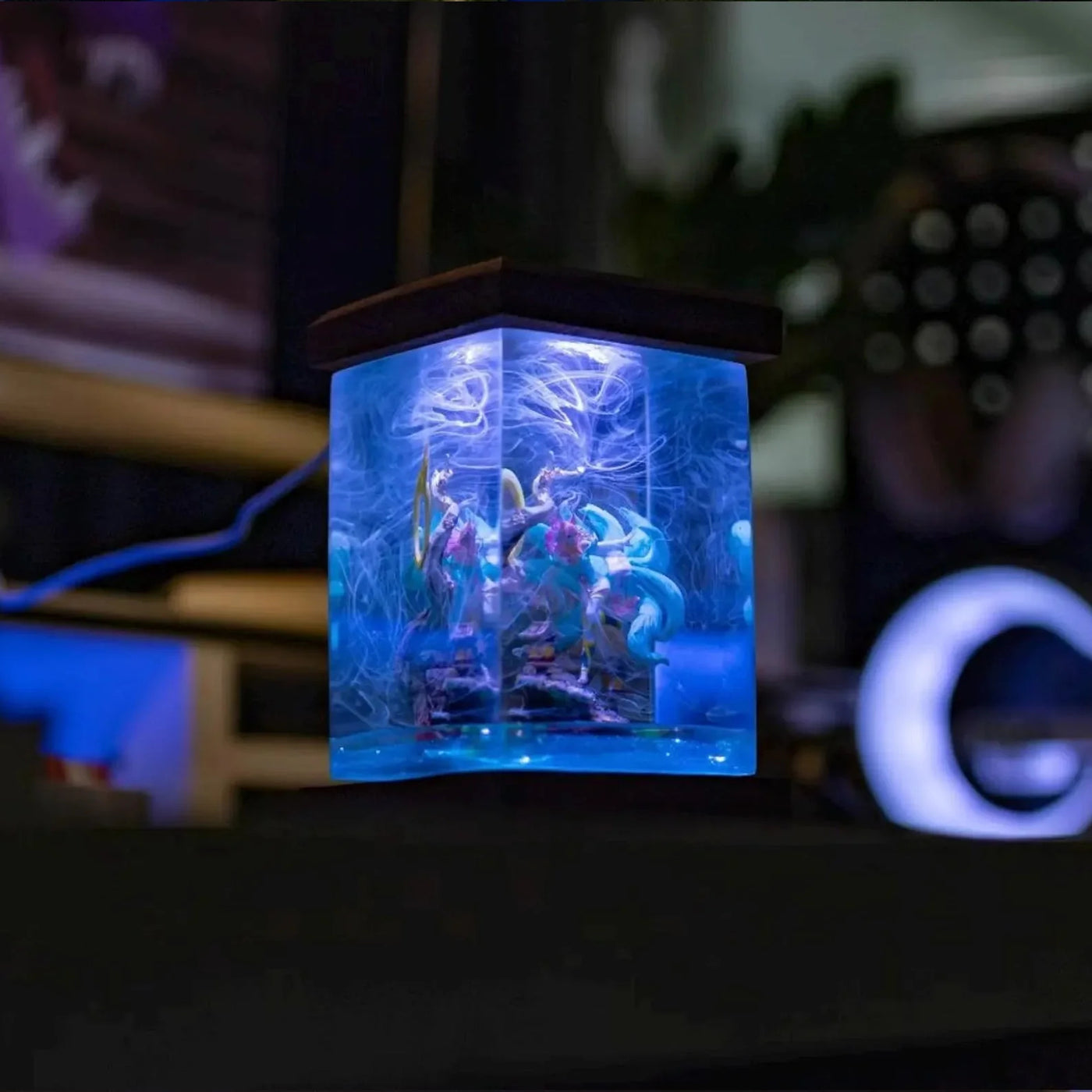 Ahri Nine-Tailed Fox Resin Lamp