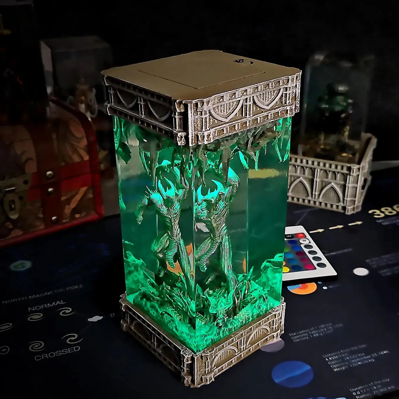 Steppenwolf DC Resin Lamp