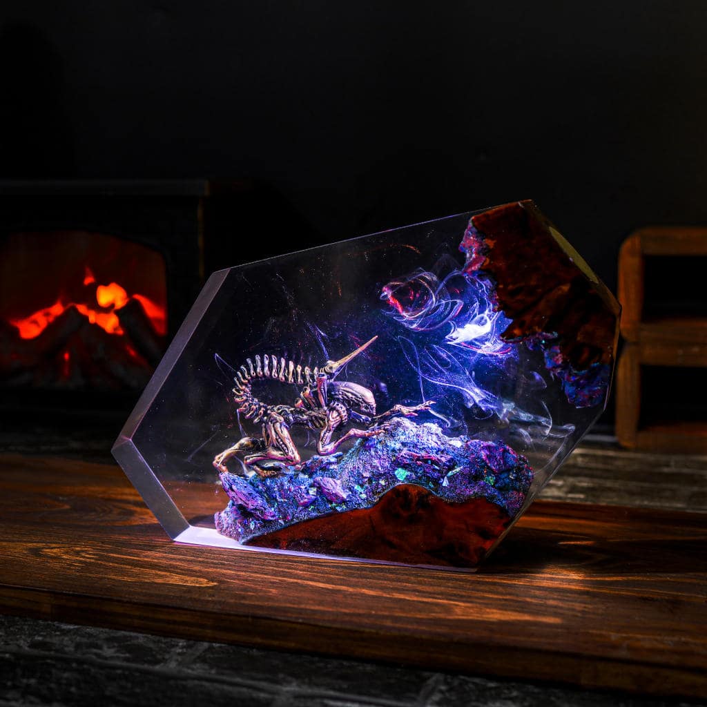 Alien Xenomorph Star Wars Epoxy Lamp Ver 3