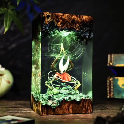 Silksong Hornet Hollow Knight Resin Lamp