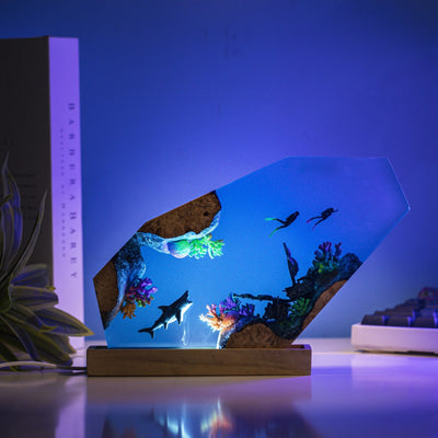 Shipwrecked Resin Lamp