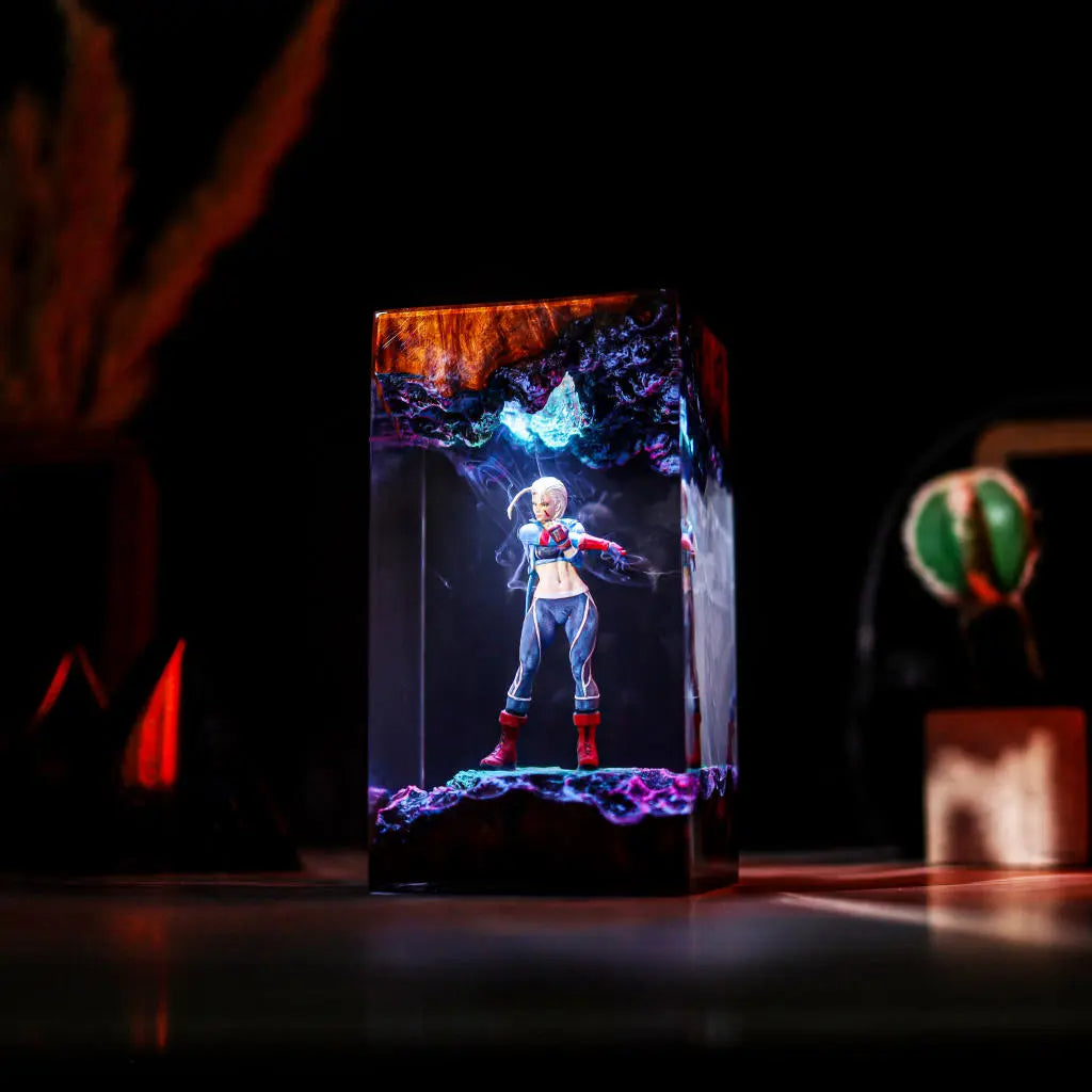 Cammy Street Fighter Resin Lamp