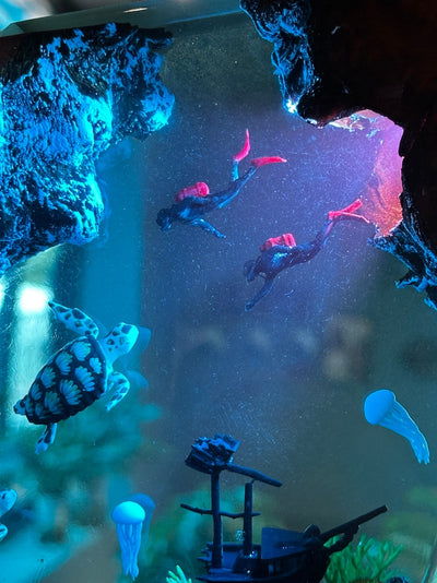 Turtle and Scuba driver Epoxy Lamp