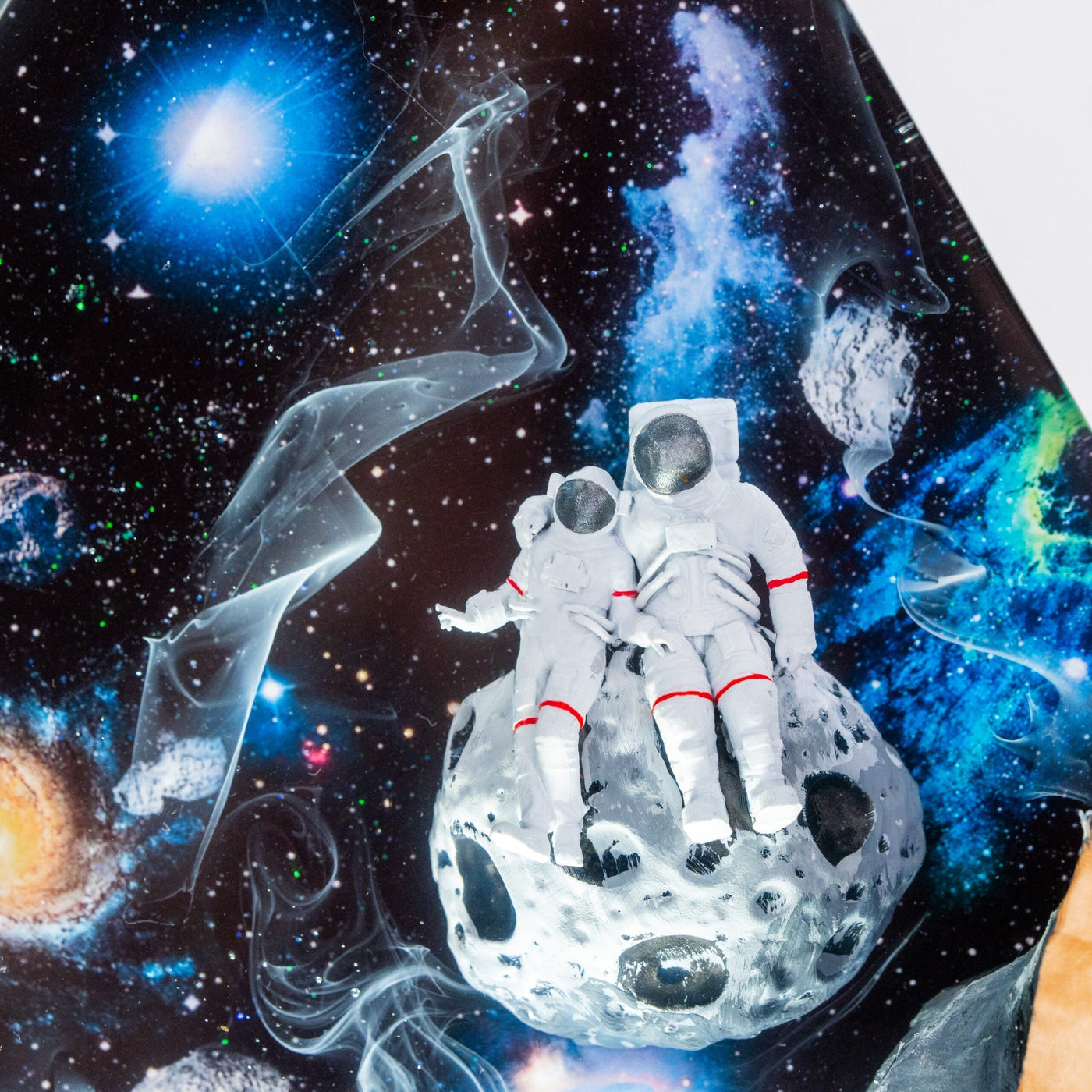 Astronauts in Galaxyspace Resin Lamp