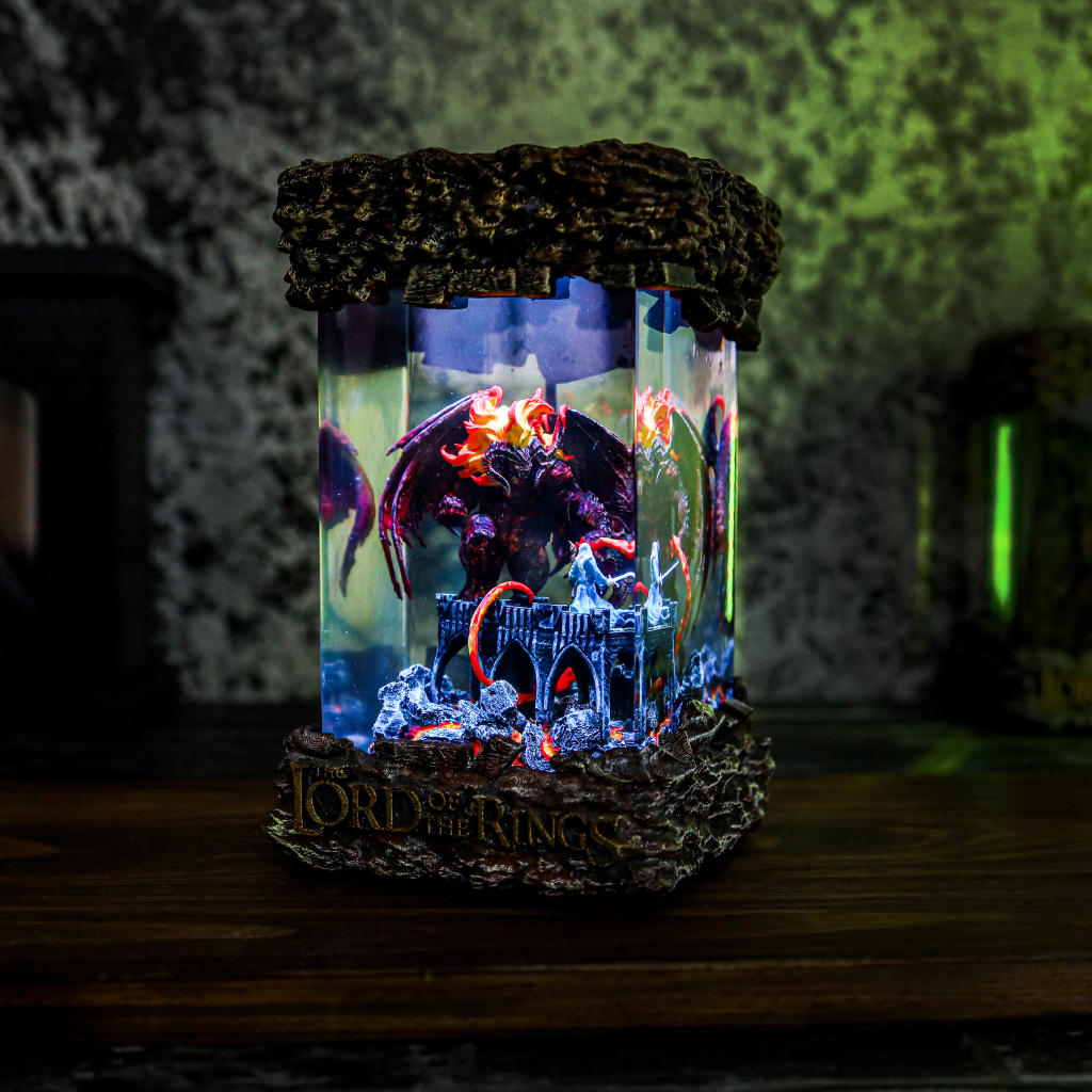 Lord of the Rings Gandalf Vs the Balrog Diorama Lamp