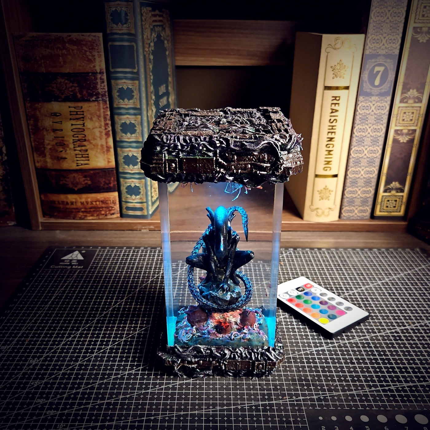 Alien Space Monster Resin Lamp