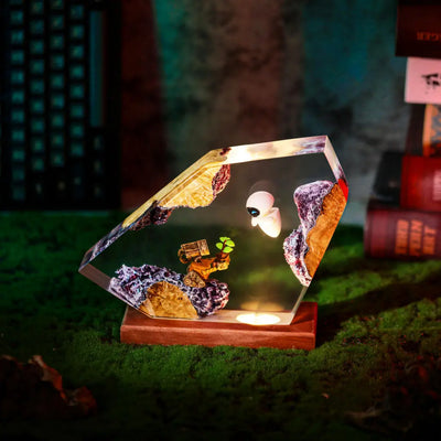 Wall-E and Eve Resin Lamp Ver 2