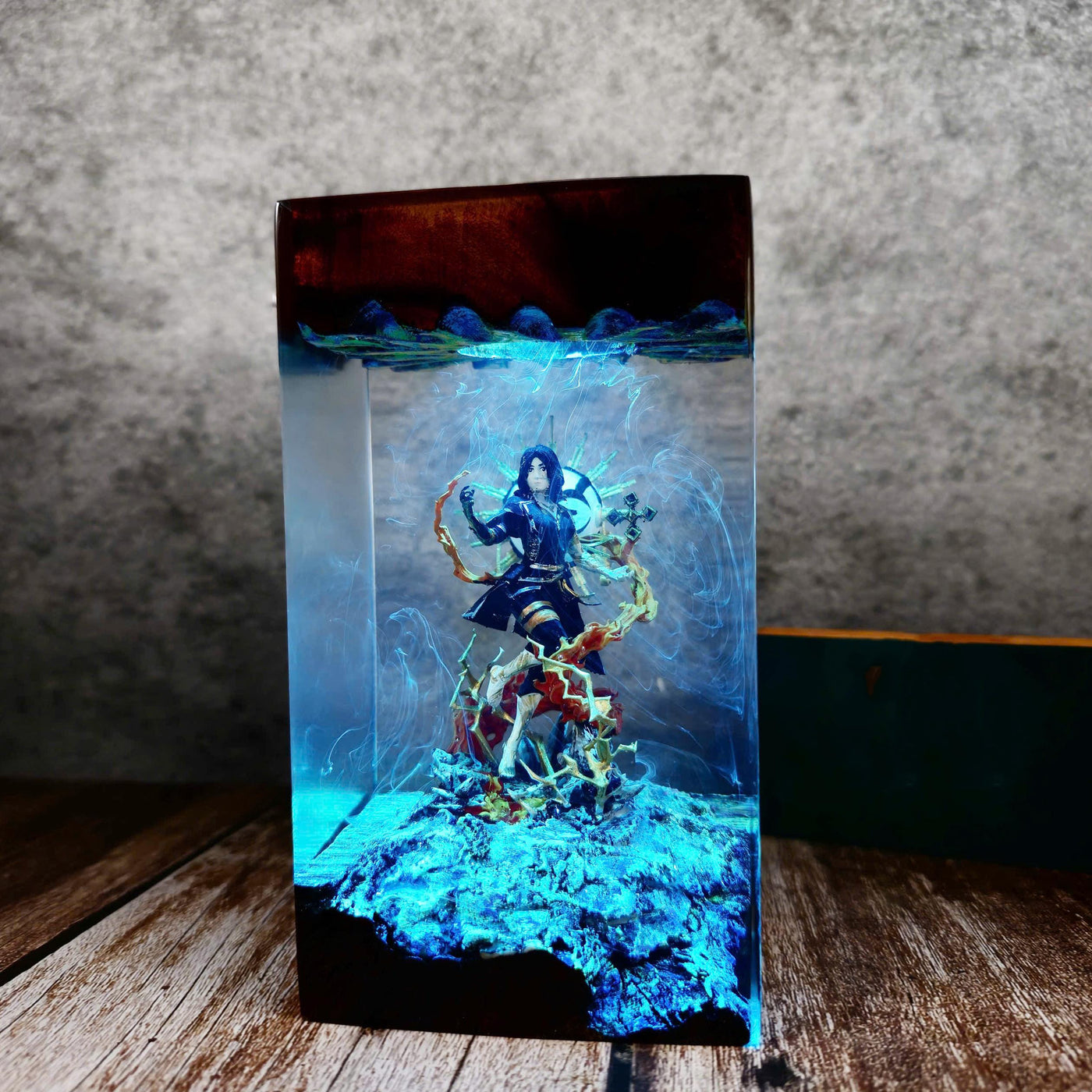 Lune Clair Obscur No 33 Resin Lamp