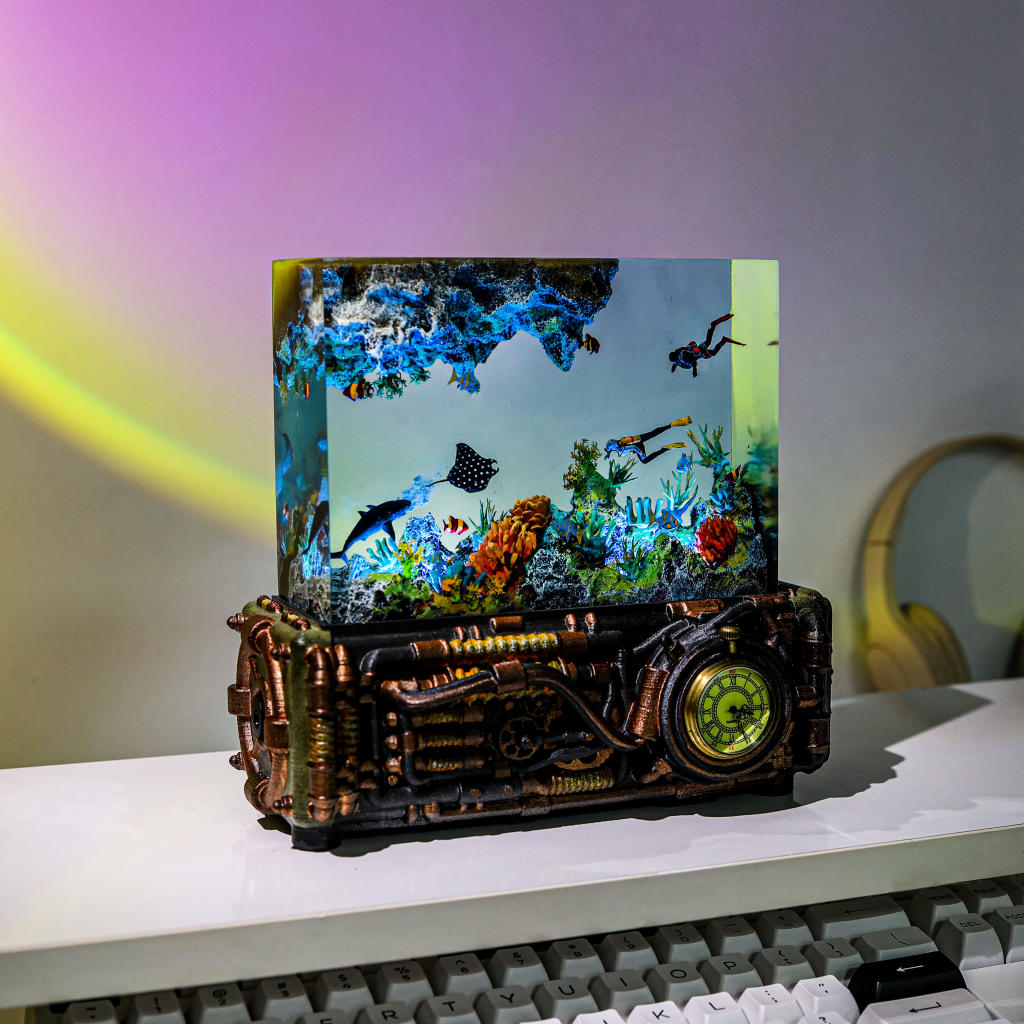 Underwater Scene and Classic clock Resin Lamp