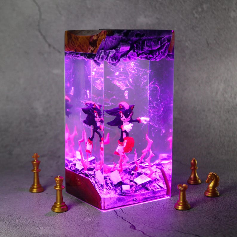 Shadow the hedgehog Resin Lamp