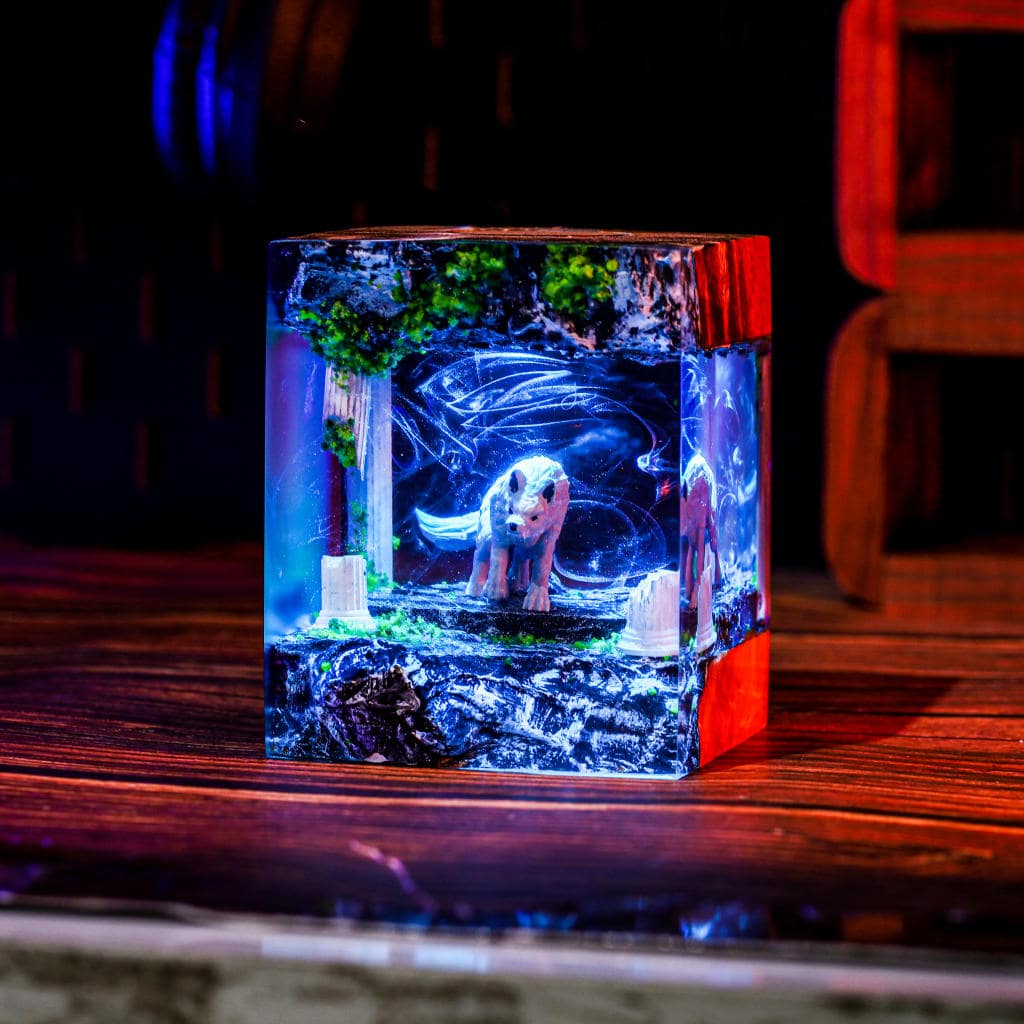 Hunting Wolf Night Light