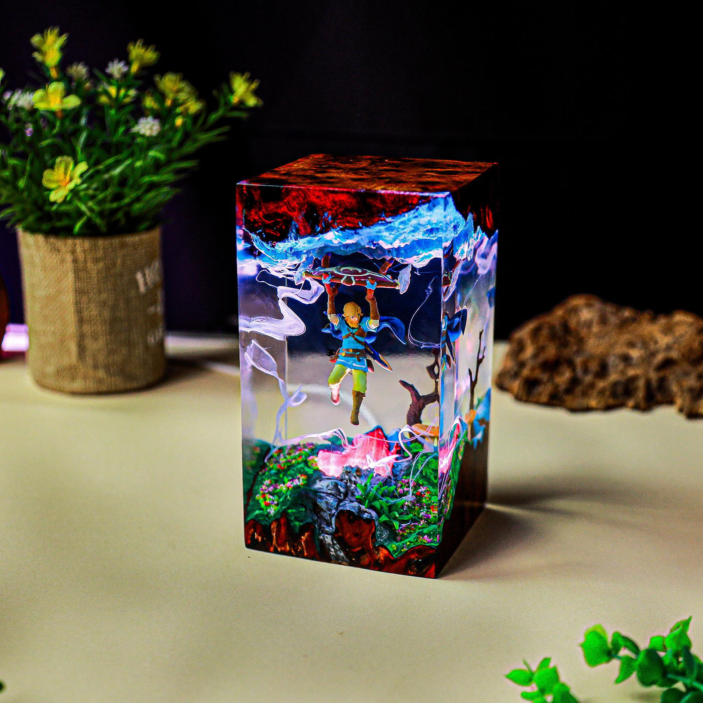 Link The Legend of Zelda Resin Lamp