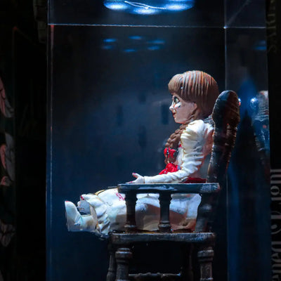 Annabelle Resin Lamp