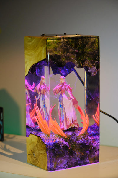 Princess Zelda Resin Lamp