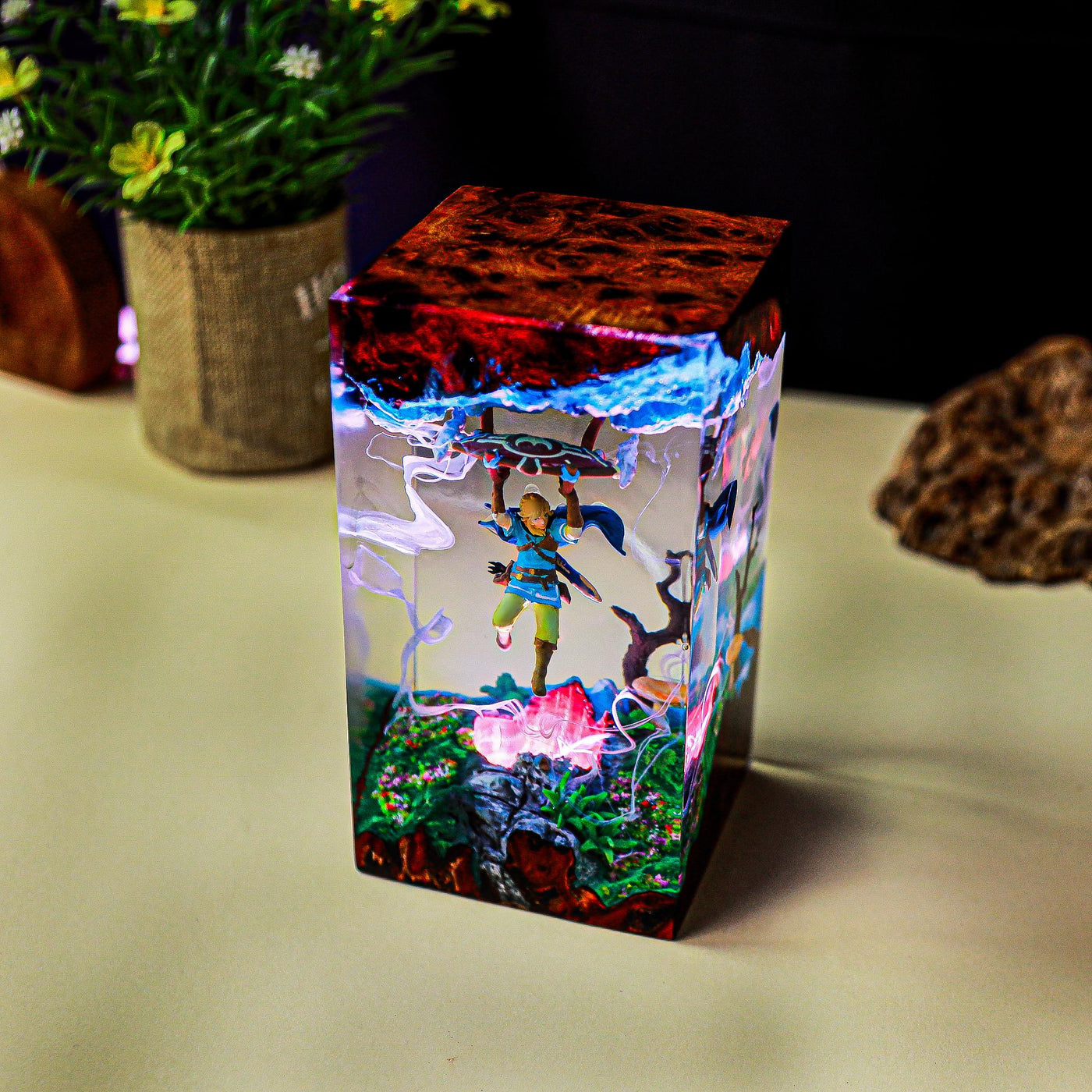 Link The Legend of Zelda Resin Lamp
