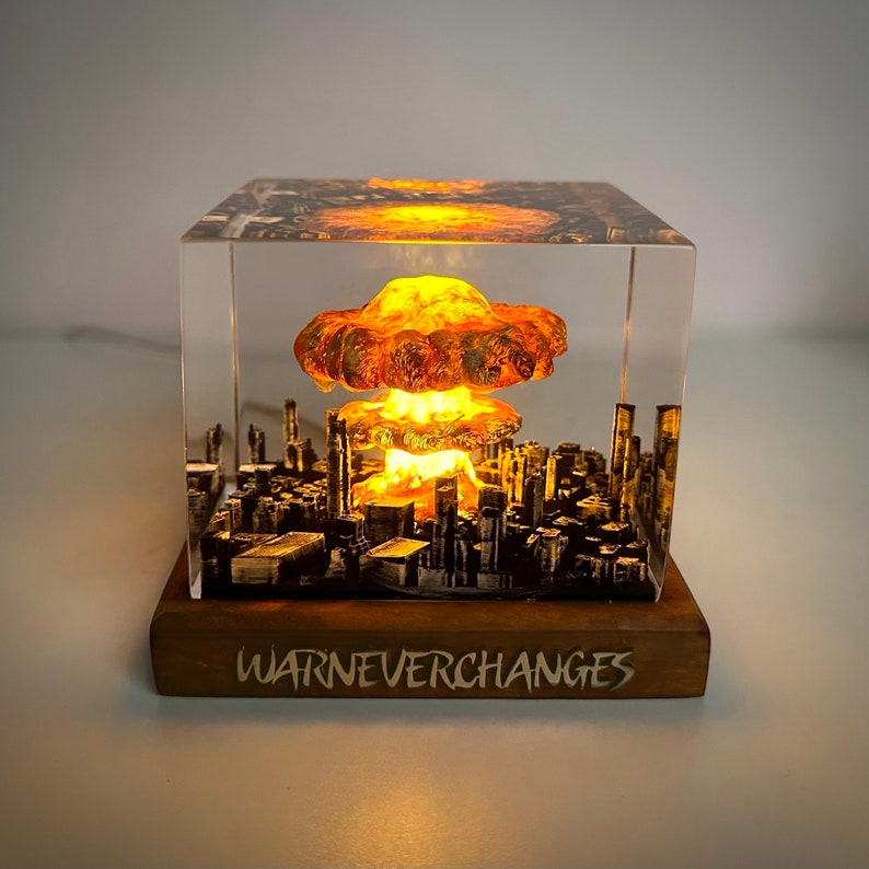 Explosion Atomic Bomb Resin Lamp