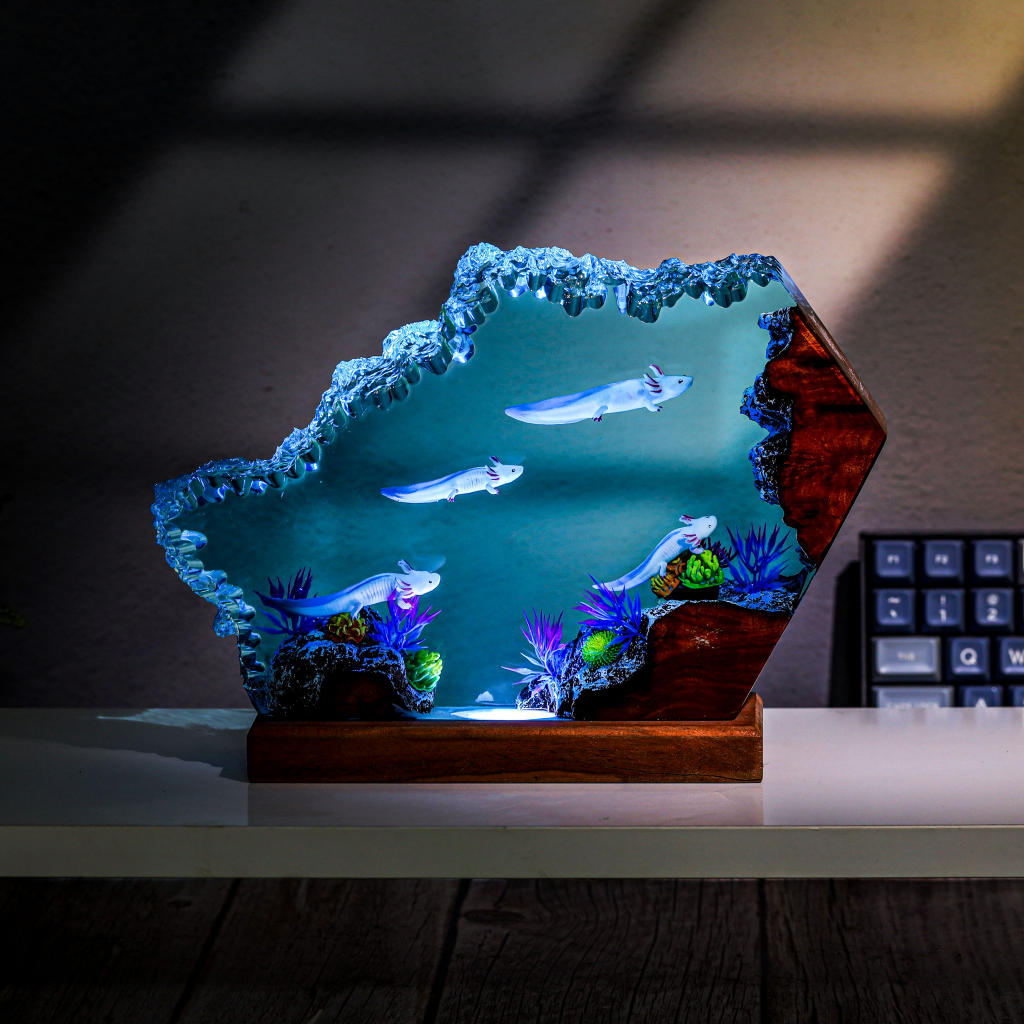 Swimming Axolotl Epoxy Lamp