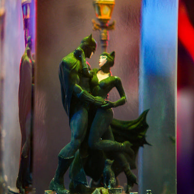 Batman & Catwoman DC Comics Resin Lamp