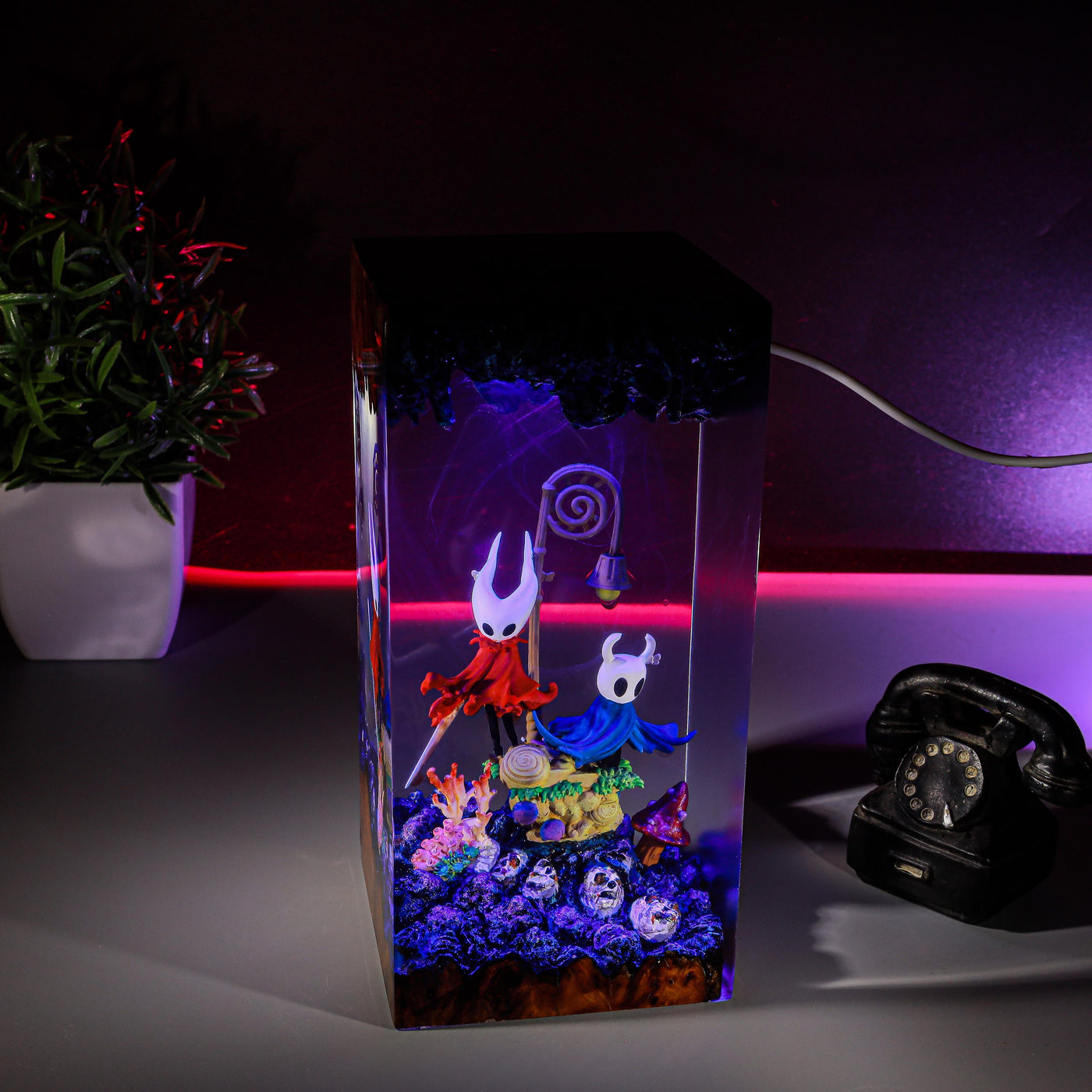 Silksong The Knight & Hornet Hollow Knight Resin Lamp