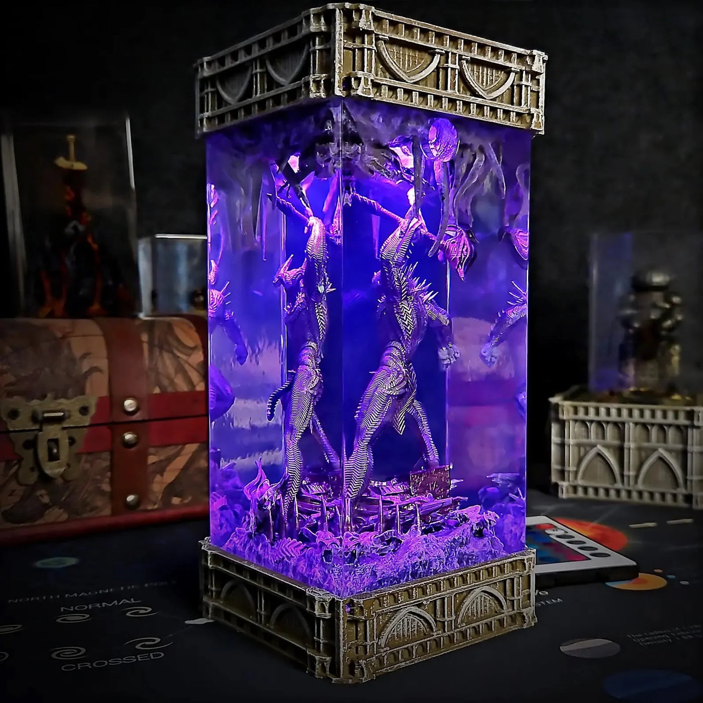 Steppenwolf DC Resin Lamp