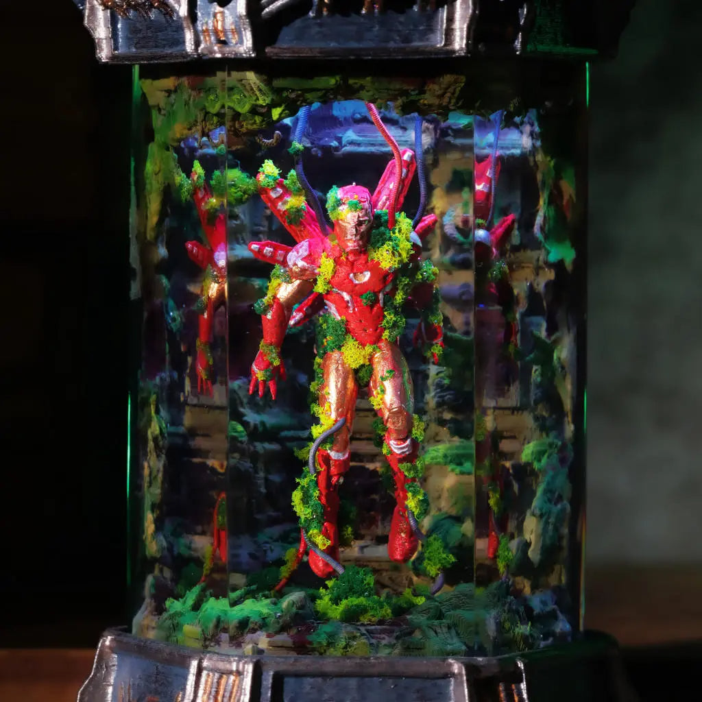 Rusted Iron Man Chamber Resin Lamp