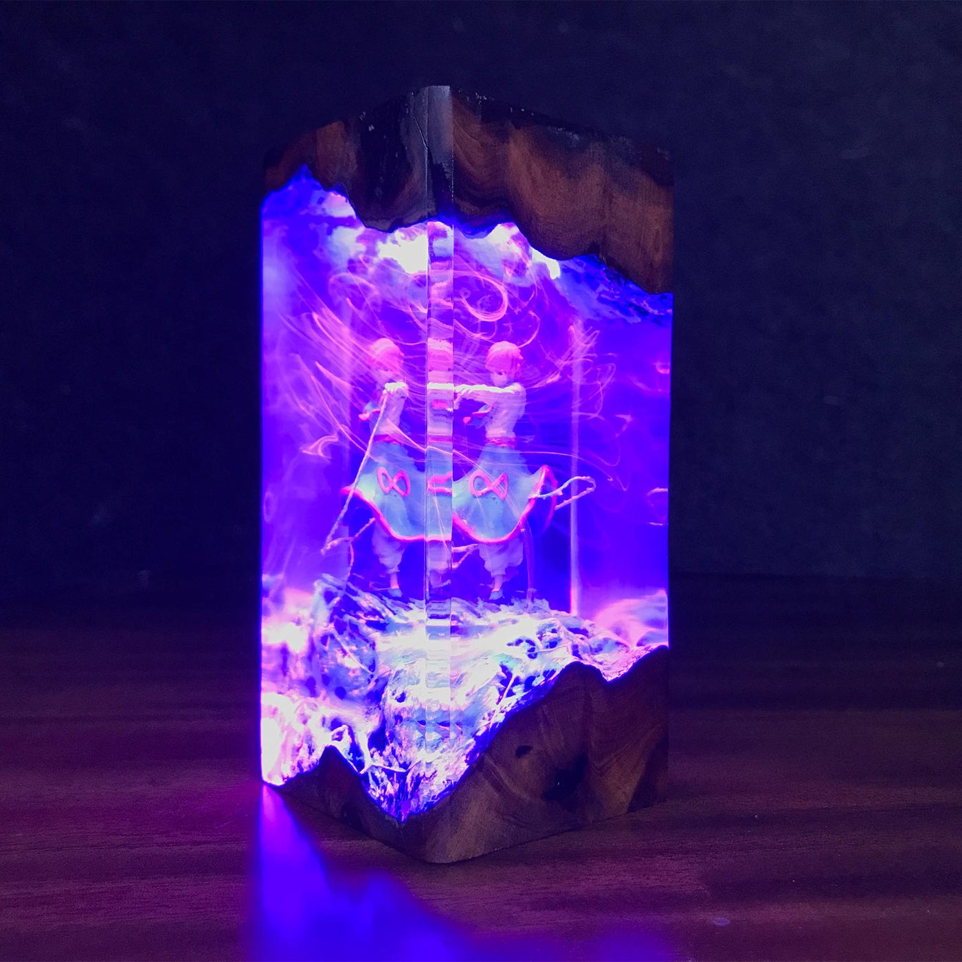 Kurapika Kurta Hunter x Hunter Resin Lamp