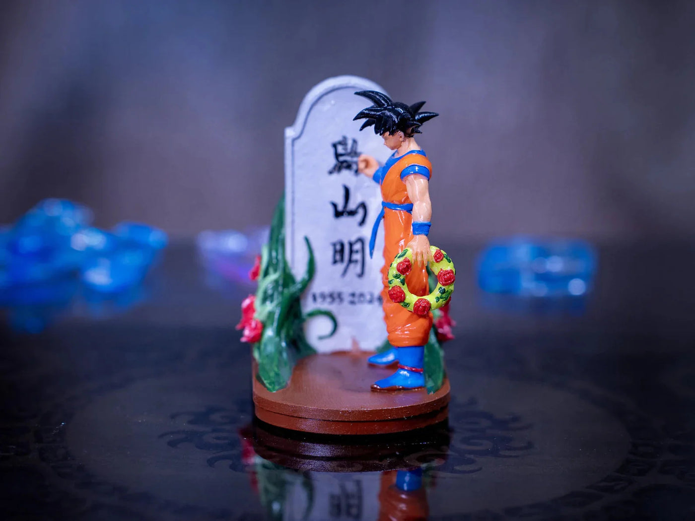 Goku Visiting Grandpa Gohan Resin Lamp