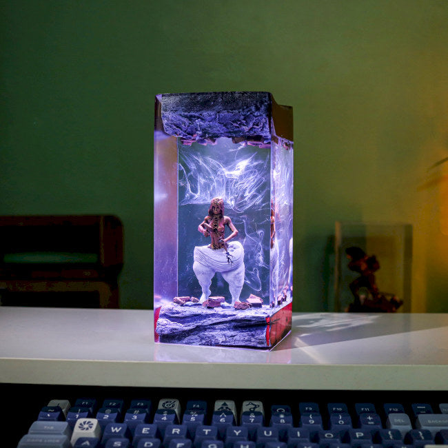 Self-Made Women Statue Epoxy Night Lamp