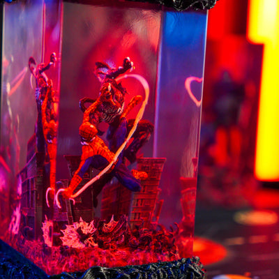 Spider-Man vs Venom Marvel Resin Lamp