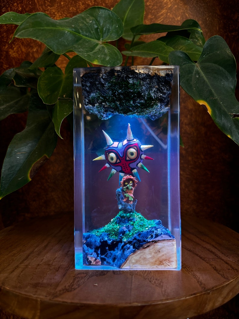 Majora Mask Resin Lamp