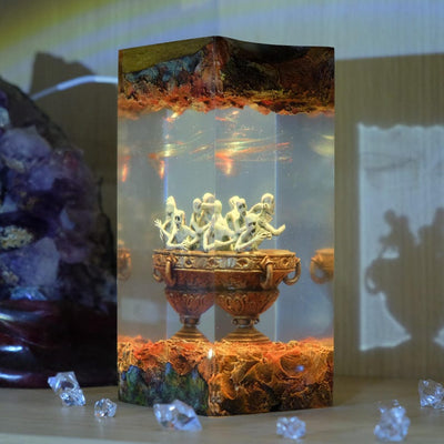 Bloodborne messenger Resin Lamp