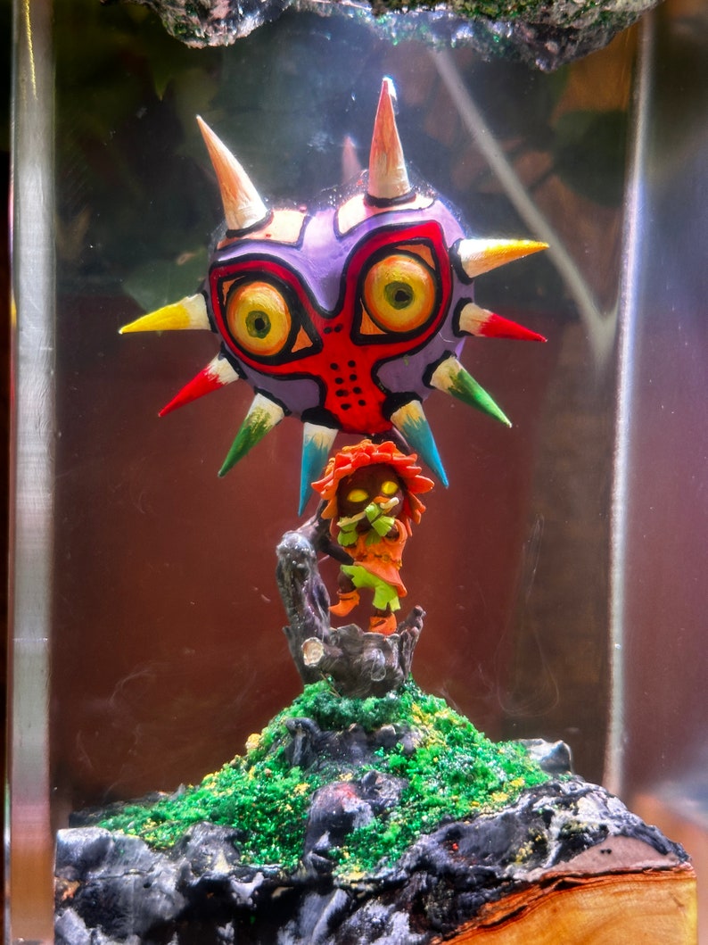 Majora Mask Resin Lamp