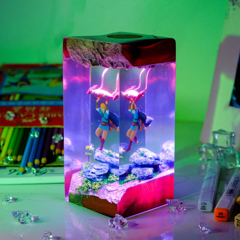 Zelda Resin Lamp