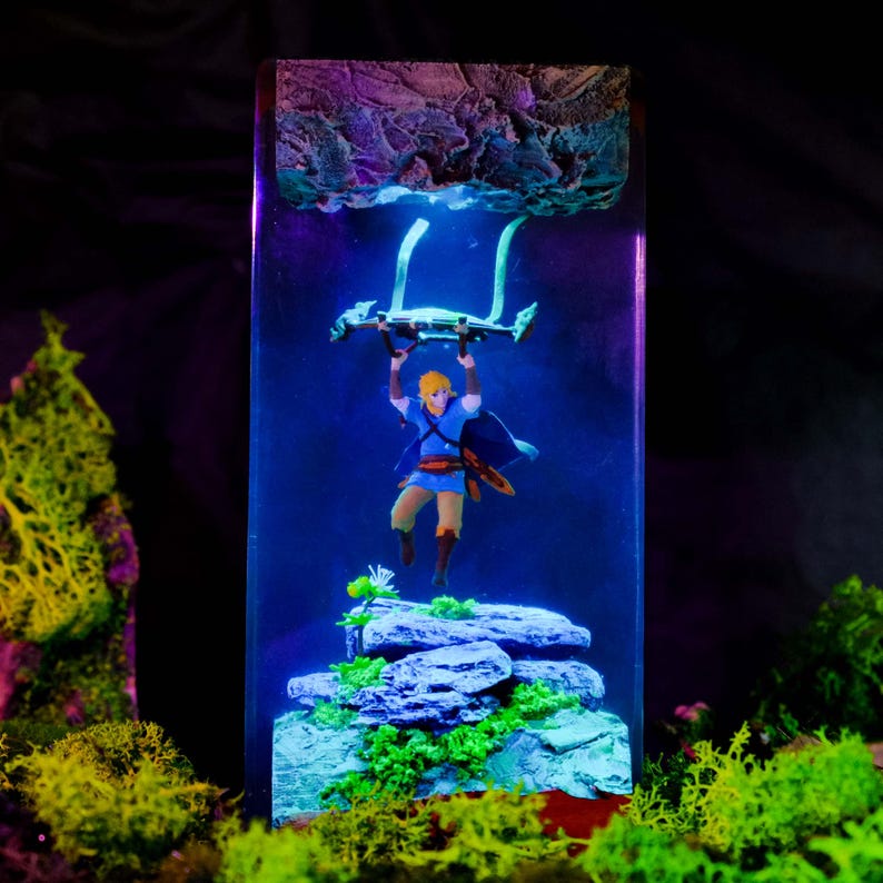 Zelda Resin Lamp