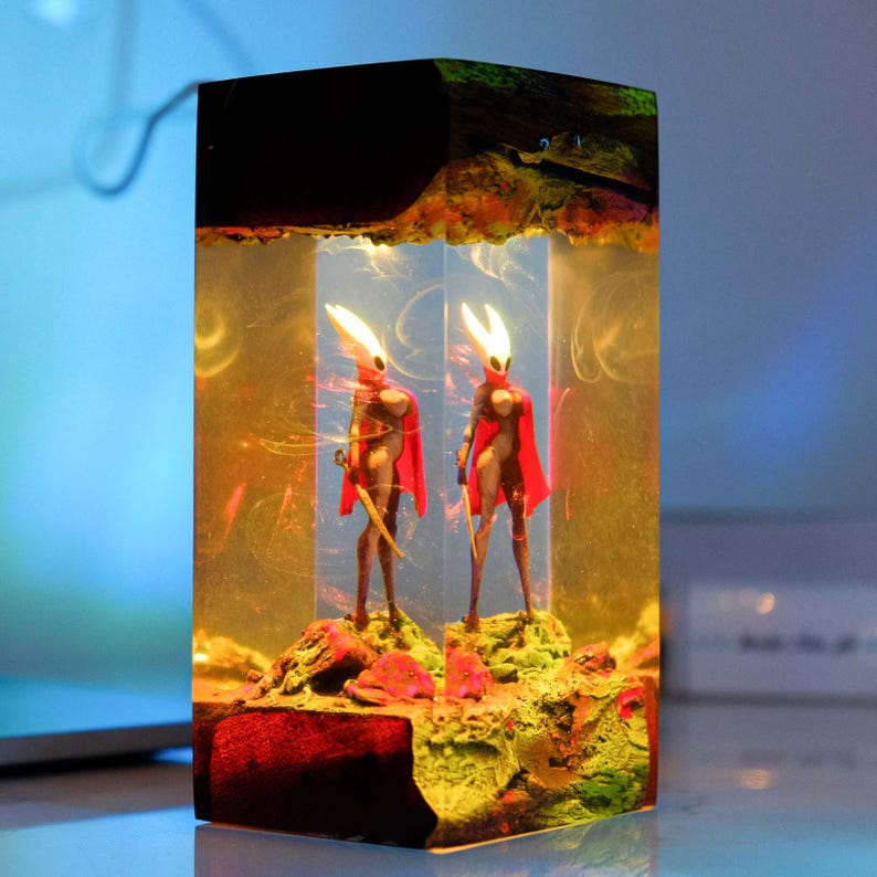 Hornet Hollow Knight Resin Lamp