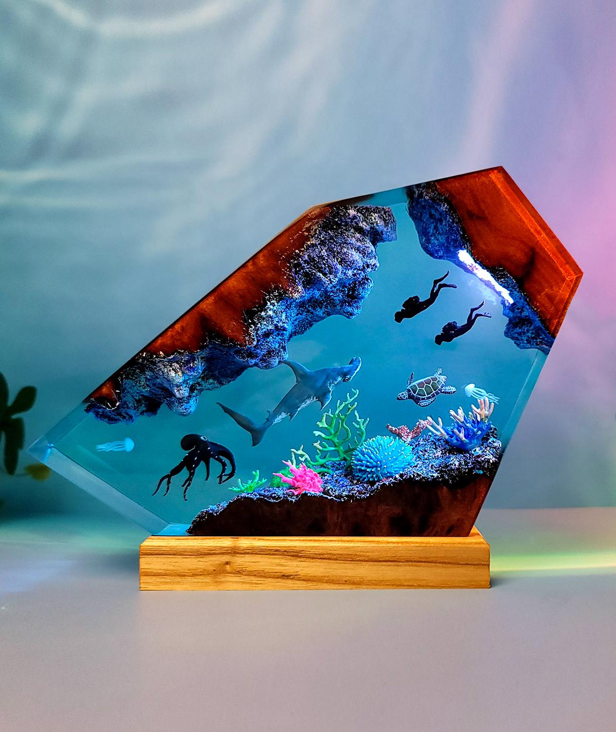 Ocean with Divers Resin Lamp