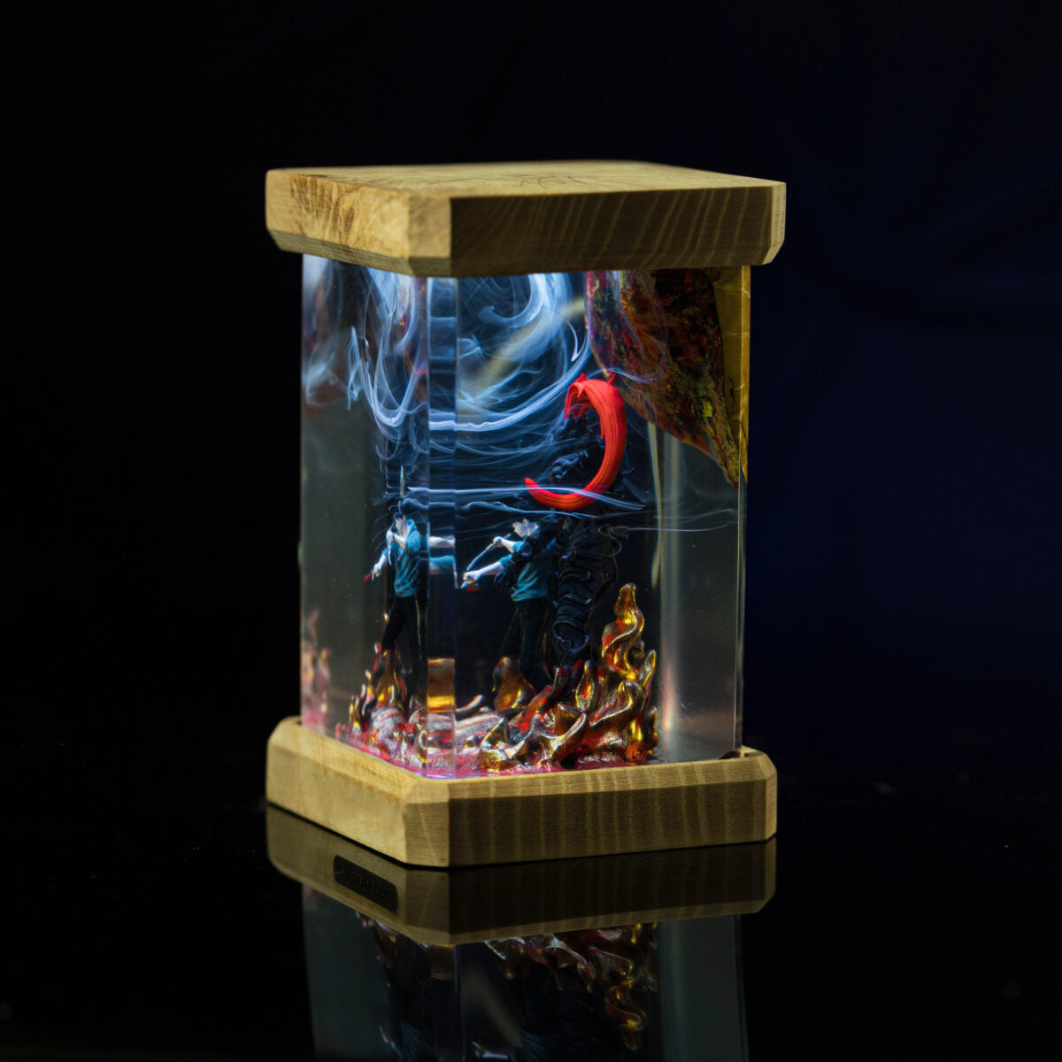 Sung Jin Woo Resin Lamp