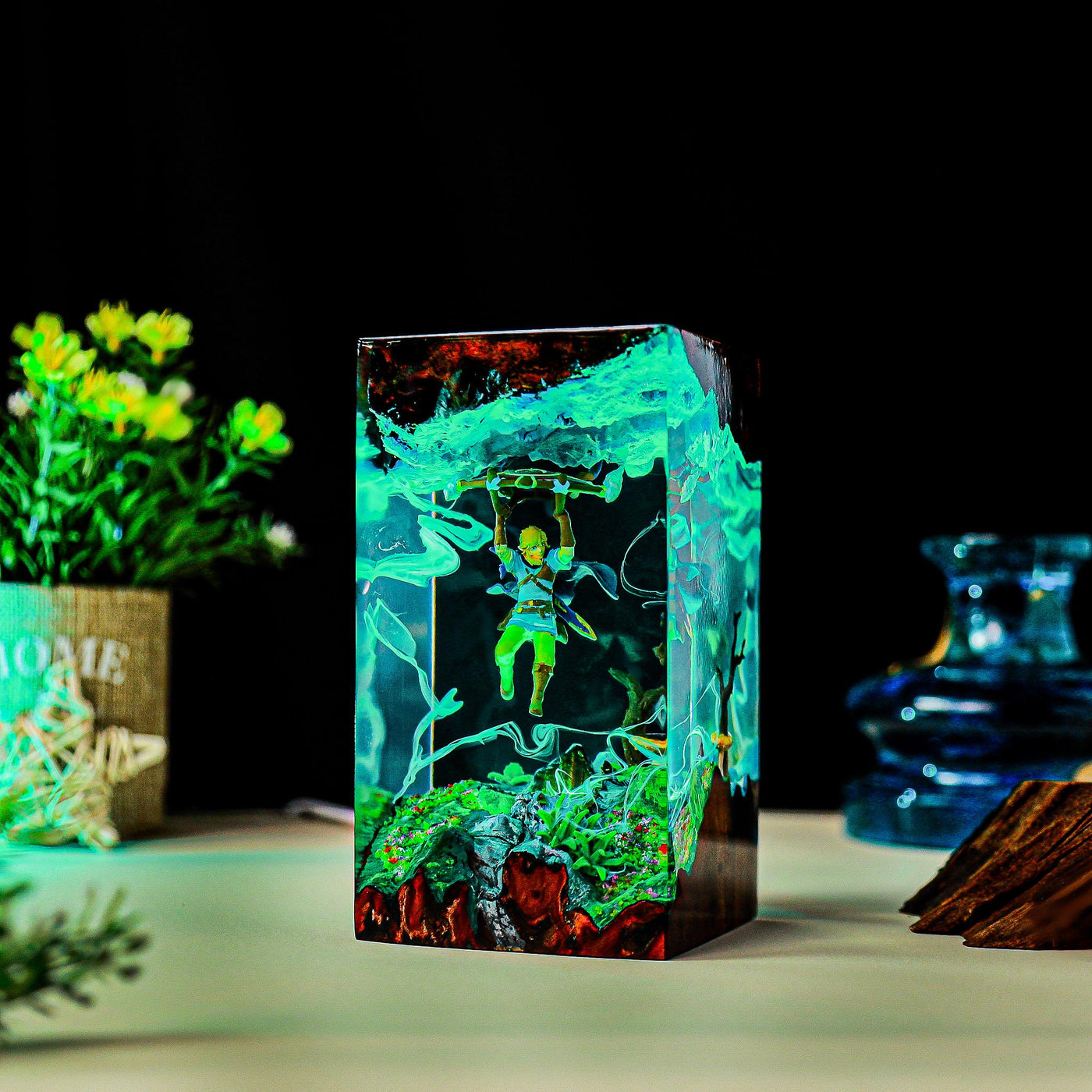 Link The Legend of Zelda Resin Lamp