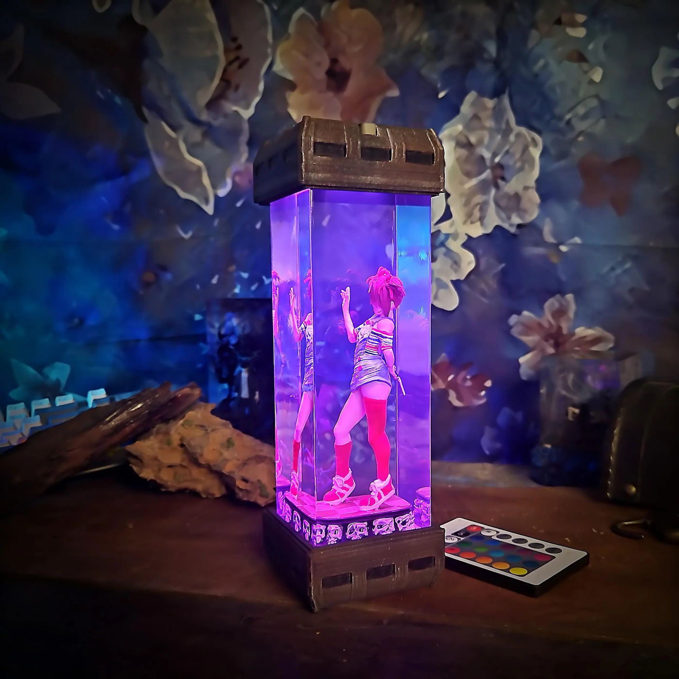 Freddy Girl Five Nights Style Resin Lamp