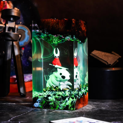 Silksong Hornet & Bell Beast Hollow Knight Resin Lamp