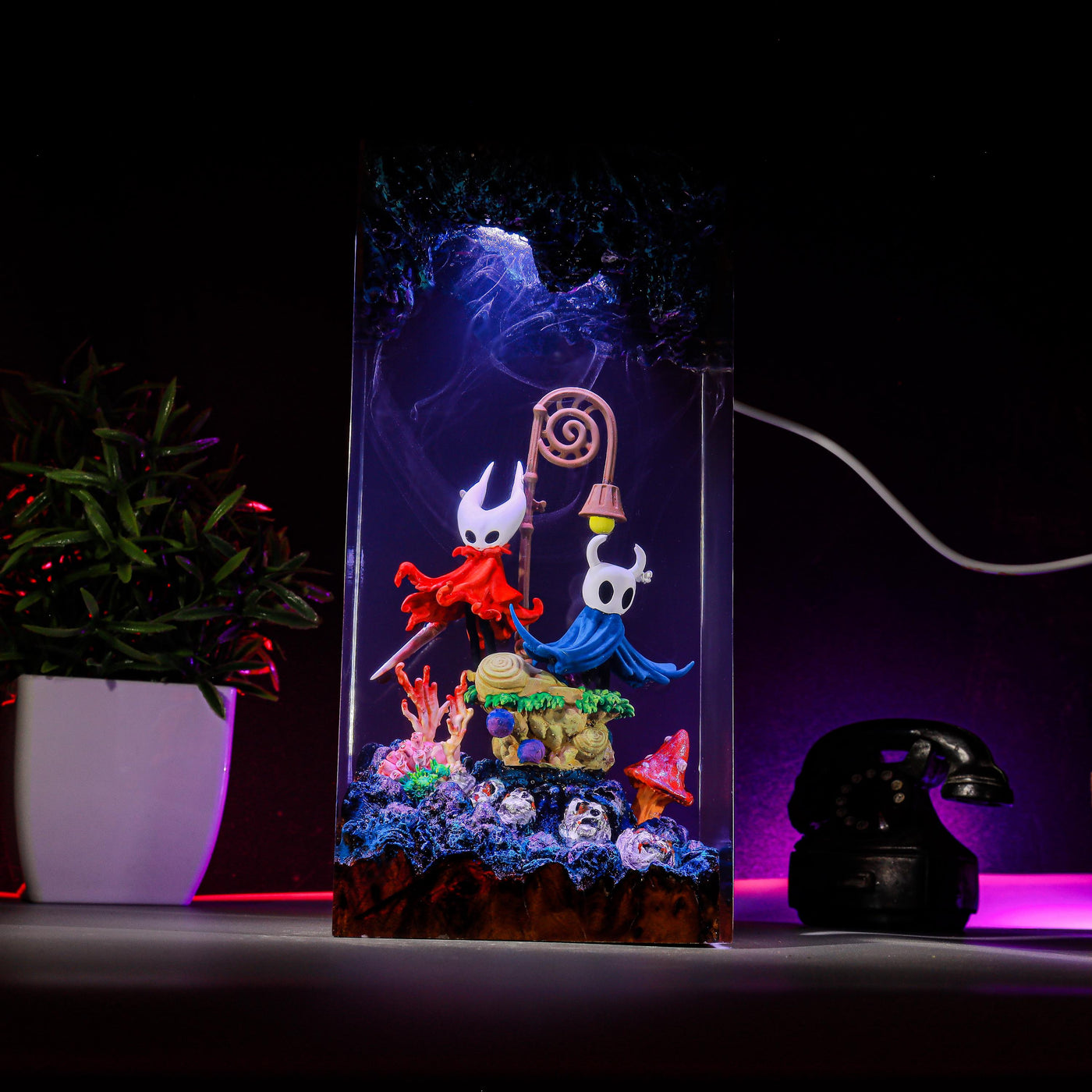 Silksong The Knight & Hornet Hollow Knight Resin Lamp