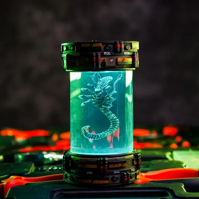 Facehugger Alien Resin Lamp