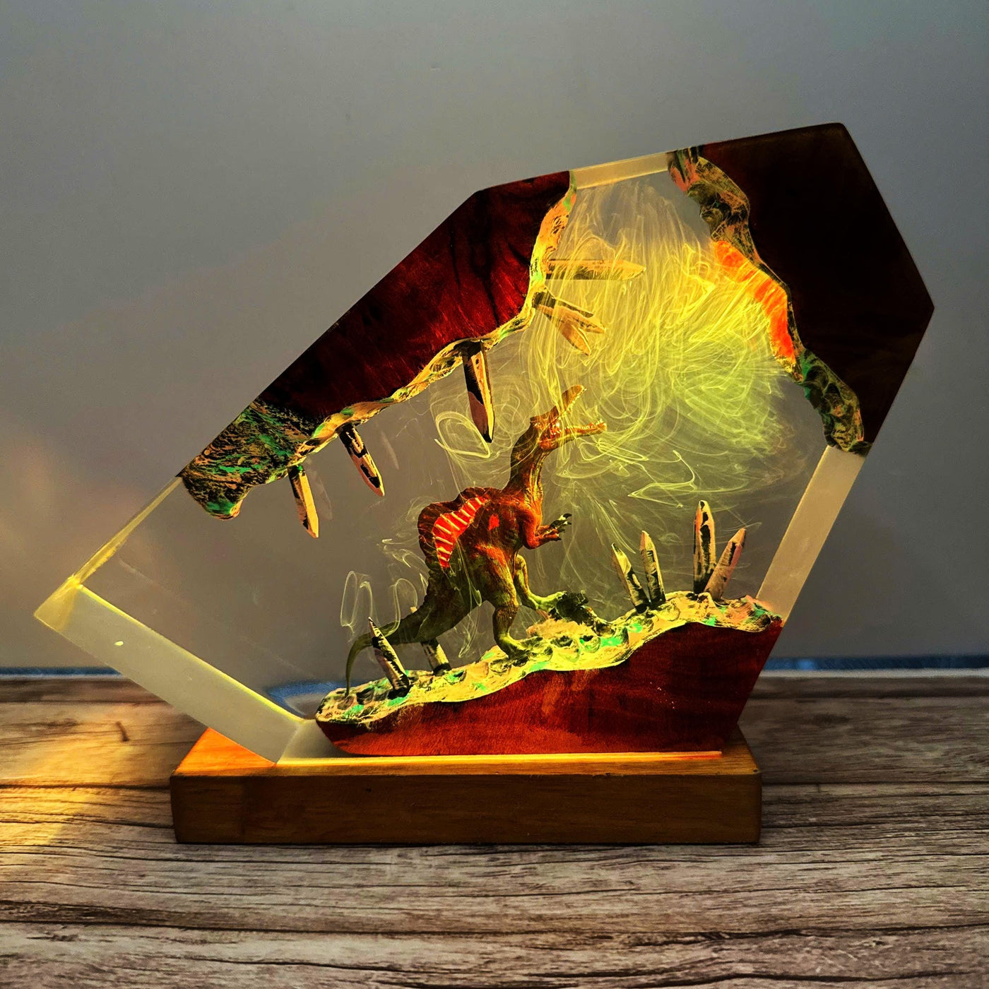 Spinosaurus Jurassic Park III Resin Lamp