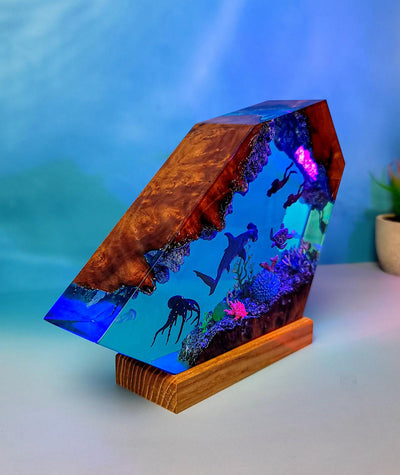Ocean with Divers Resin Lamp